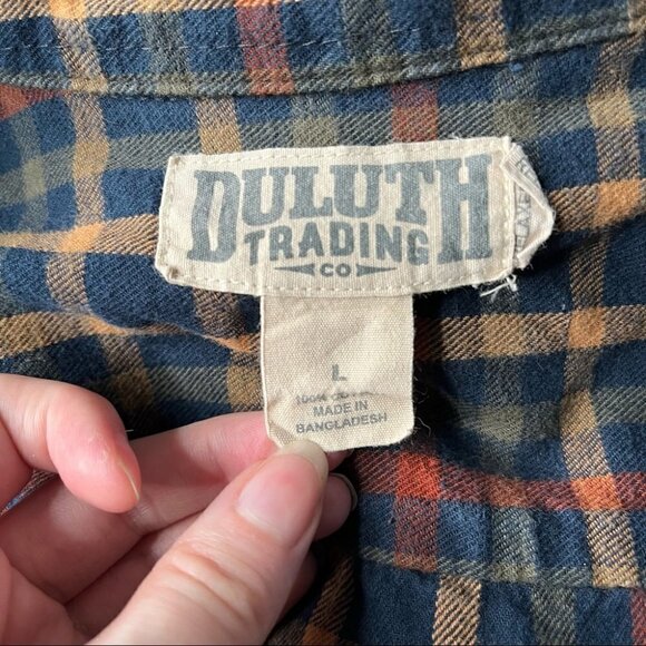 Duluth Free Swinging Flannel Shirt Red Blue Brown - Picture 5 of 6